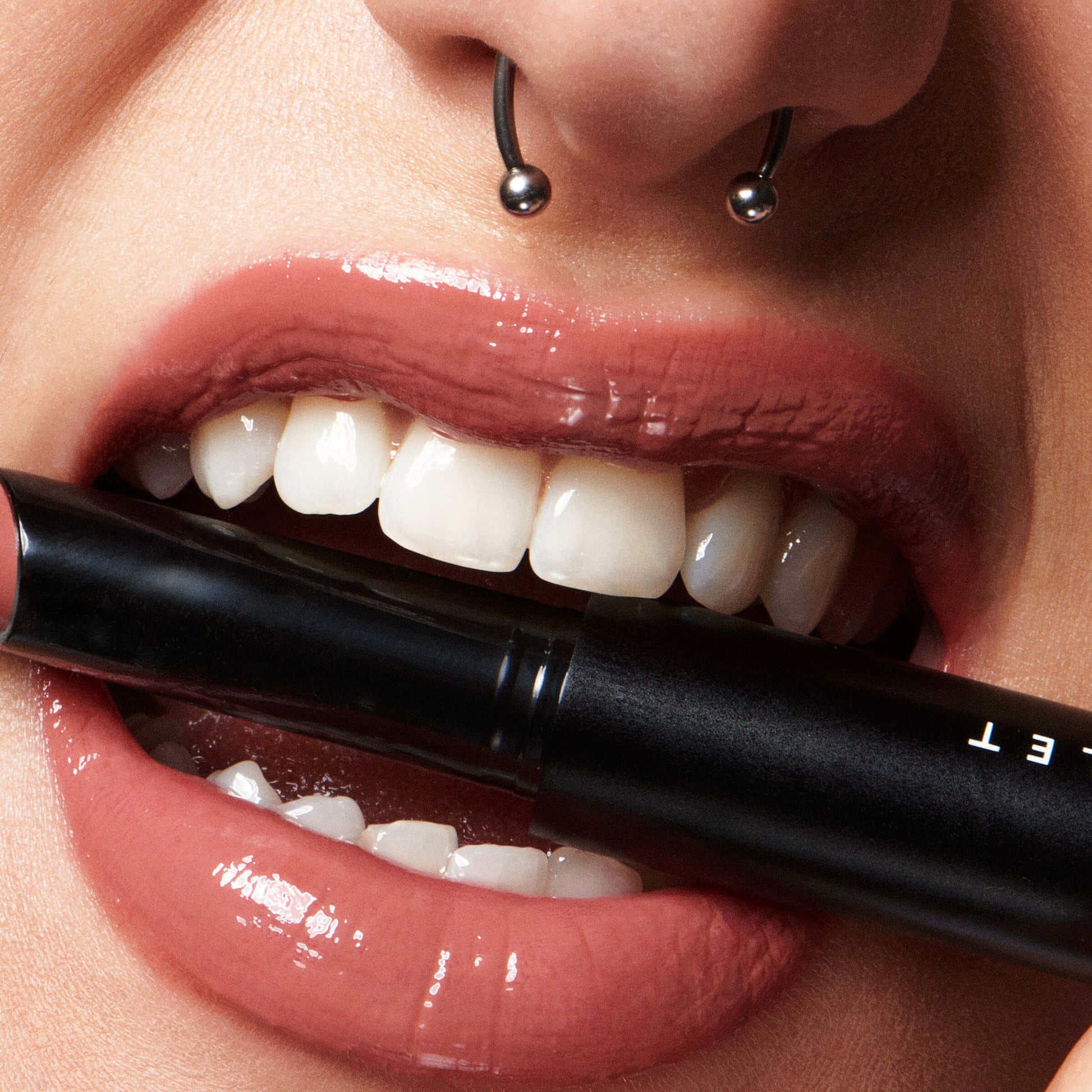 Threeway Solid Lip Oil